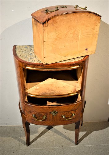 Petite commode à demi-lune  Louis XVI 